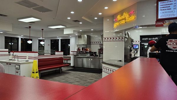 IN-N-OUT BURGER - Updated June 2026 - 27 Photos & 33 Reviews - 4901 ...