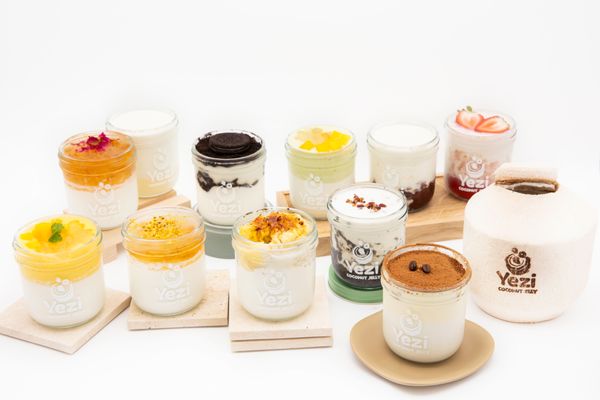 Yezi Coconut Dessert by null