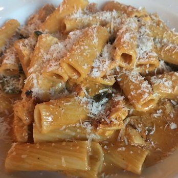 Boccaccia - Italian Near Me - Chattanooga, Tennessee
