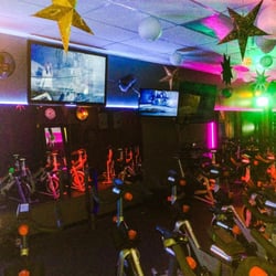 BikeorBar - 5 big screen TVs