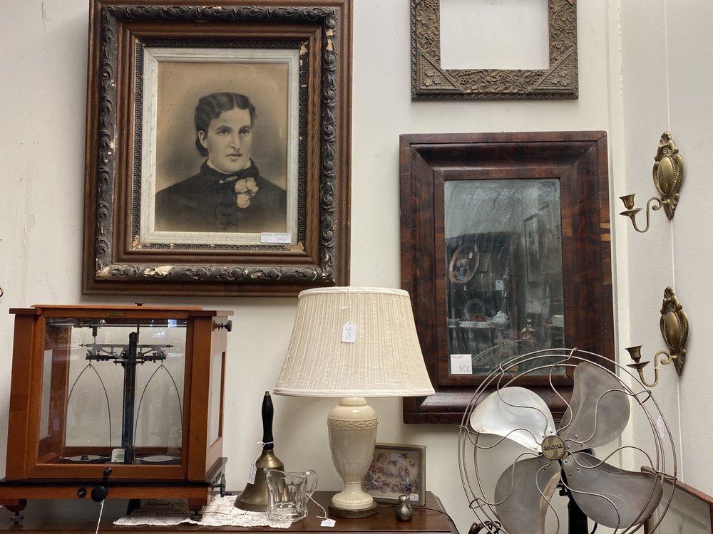 ANTIQUES AROUND US TEMP. CLOSED Updated June 2024 31 Waln St