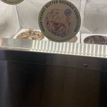 Van Leeuwen - Peanut butter anything is a fav - Ice Cream & Frozen Yogurt Near Me - New York, New York Van Leeuwen - Peanut butter anything is a fav - Ice Cream & Frozen Yogurt Near Me - New York, New York