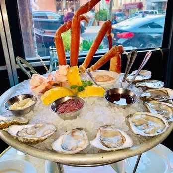 Hotel Delmano - Lounges Near Me - Brooklyn, New York