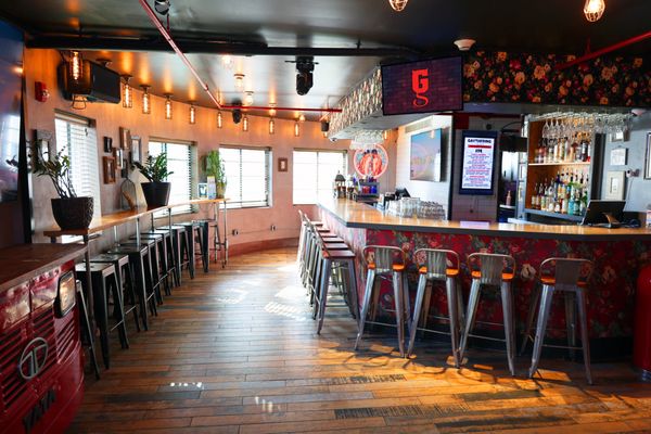 Bar Gaythering by null
