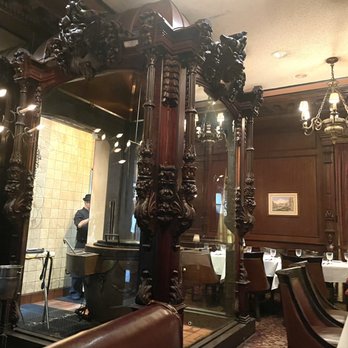 Hy's Steak House - Steakhouses Near Me - Honolulu, Hawaii
