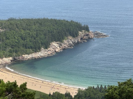 Beehive Trail by null