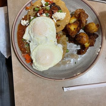 The Chalkboard Kitchen - Huevos Racheros - Breakfast & Brunch Near Me - South Haven, Michigan