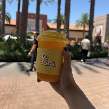 La La Land - Cafes Near Me - Irvine, California La La Land - Cafes Near Me - Irvine, California