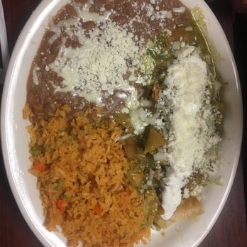 Las Lomas Restaurant - Chiléquiles - Mexican Near Me - Sylmar, California