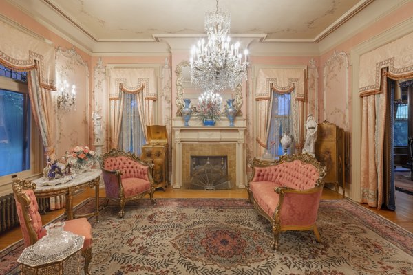 The McFaddin-Ward House Historic Museum by null