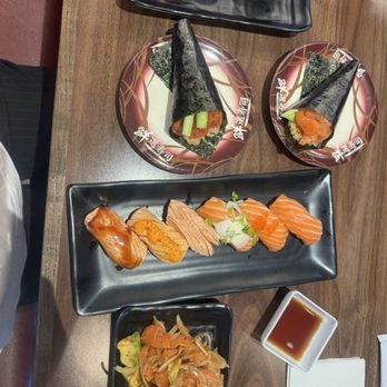 Waka Sakura - Salmon and spicy tuna hand roll - Conveyor Belt Sushi Near Me - Irvine, California Waka Sakura - Salmon and spicy tuna hand roll - Conveyor Belt Sushi Near Me - Irvine, California