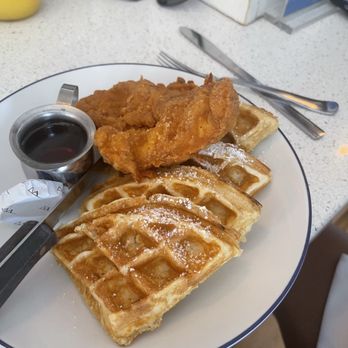 Buttermilk Kitchen - Fried Chicken & Waffle - Breakfast & Brunch Near Me - Atlanta, Georgia Buttermilk Kitchen - Fried Chicken & Waffle - Breakfast & Brunch Near Me - Atlanta, Georgia