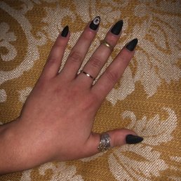 Nails by Ivy