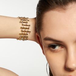 Bella Cosa Jewelers - The Barre Multi-Row Bracelet by Hearts On Fire: a wearable piece of art intricately designed with clean lines and geometric silhouettes.