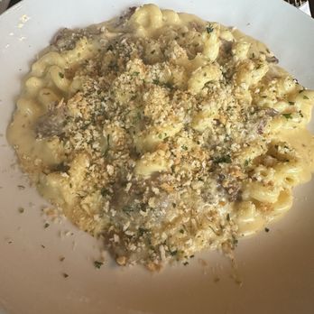 Black Label Tavern - Brick Oven Mac & Cheese - Salad Near Me - Shelby Township, Michigan