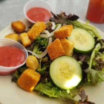 66 Diner - Garden side salad (they come w/tomato) - Diners Near Me - Albuquerque, New Mexico