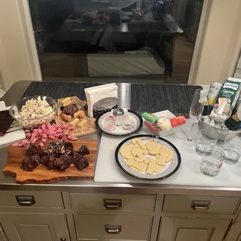 Ruthless Ruby’s Rebel Bakeshoppe - Assorted wonderful treats for my daughter's Christmas Party - Bakeries Near Me - Spokane Valley, Washington