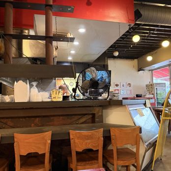 Huangcheng Noodle House - Inside - Chinese Near Me - Oakland, California Huangcheng Noodle House - Inside - Chinese Near Me - Oakland, California