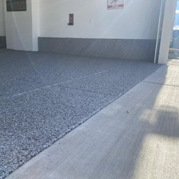 New garage polyaspartic floor