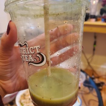 District Tea - They served me a strawberry matcha drink with a broken straw..make sure you get your own straw - Bubble Tea Near Me - San Francisco, California