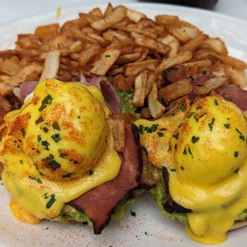 Toast Kitchen & Bar - House eggs benedict with hash chips - Breakfast & Brunch Near Me - Brea, California