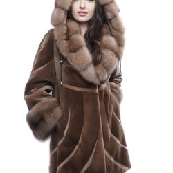 Fur Warehouse - Stunning Sable, A Vintage Masterpiece