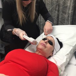 TRUTH Med Spa - Sarah performing an IPL session