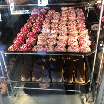 Winchell's Donut House - Mini Valentine's Day donuts - Donuts Near Me - San Fernando, California