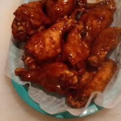 Froggy's Bar & Grill - ¢50 traditional wings every Tuesday 4-8pm