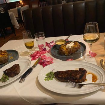 Mitchell's Steakhouse - Steakhouses Near Me - Columbus, Ohio Mitchell's Steakhouse - Steakhouses Near Me - Columbus, Ohio