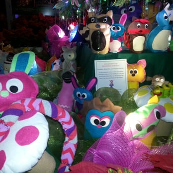 Honolulu City Lights - Cute handmade stuffed animals, at the base of Dept of Enterprise Services' tree...prefect for the "Enchanted Forest" theme!! - Festivals Near Me - Honolulu, Hawaii Honolulu City Lights - Cute handmade stuffed animals, at the base of Dept of Enterprise Services' tree...prefect for the "Enchanted Forest" theme!! - Festivals Near Me - Honolulu, Hawaii