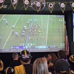 The Cove Bar & Grill