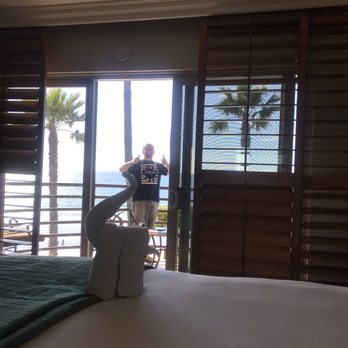 Pacific Terrace Hotel - All smiles - San Diego, CA