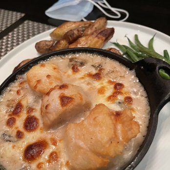 C’est La Vie Bistro - The wonderful scallops - French Near Me - Lancaster, Pennsylvania