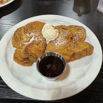 Bitzy’s Kitchen - Captain Crunch French Toast - Breakfast & Brunch Near Me - Westminster, California Bitzy’s Kitchen - Captain Crunch French Toast - Breakfast & Brunch Near Me - Westminster, California