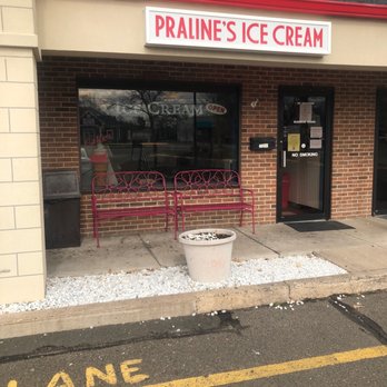 Praline's Ice Cream - Ice Cream & Frozen Yogurt Near Me - Berlin, Connecticut