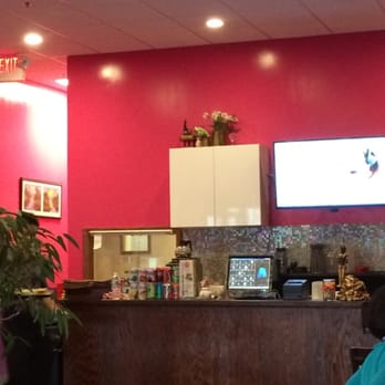 Ruk Mae - Thai Near Me - Stoughton, Massachusetts