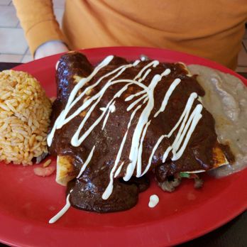 El Limon - Enchiladas w mole sauce - Mexican Near Me - Ardmore, Pennsylvania El Limon - Enchiladas w mole sauce - Mexican Near Me - Ardmore, Pennsylvania