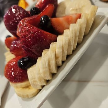 Keke's Breakfast Cafe - Yogurt, granola & tons of fruit - Breakfast & Brunch Near Me - Jacksonville, Florida Keke's Breakfast Cafe - Yogurt, granola & tons of fruit - Breakfast & Brunch Near Me - Jacksonville, Florida