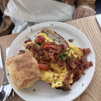 Magpie Diner - Breakfast & Brunch Near Me - Harrisonburg, Virginia