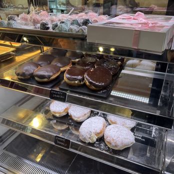 AUNTIE RUTH’S DONUTS & PRETZELS - Updated June 2025 - 48 Photos & 15 ...