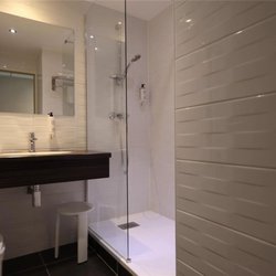 Hôtel Graslin - Guest Bathroom