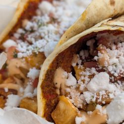 The Moody Vegan - Lamajune tacos