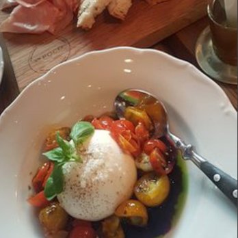 Un Poco - Italian Near Me - Stockholm, Alberta