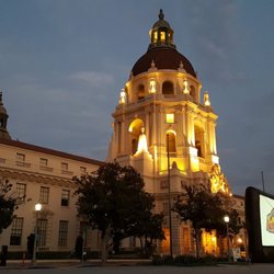 Eat See Hear - View from Ramona St. of the gigantic screen and Pasadena City Hall at dusk (07/08/17). #Pasadena @EatSeeHear