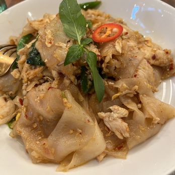 Mitr Thai - Drunken noo L. Kea Mao. - Thai Near Me - New York, New York