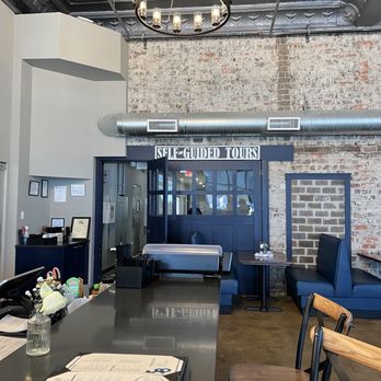 58 West - a view of the dining room - Beer, Wine & Spirits Near Me - Logan, Ohio
