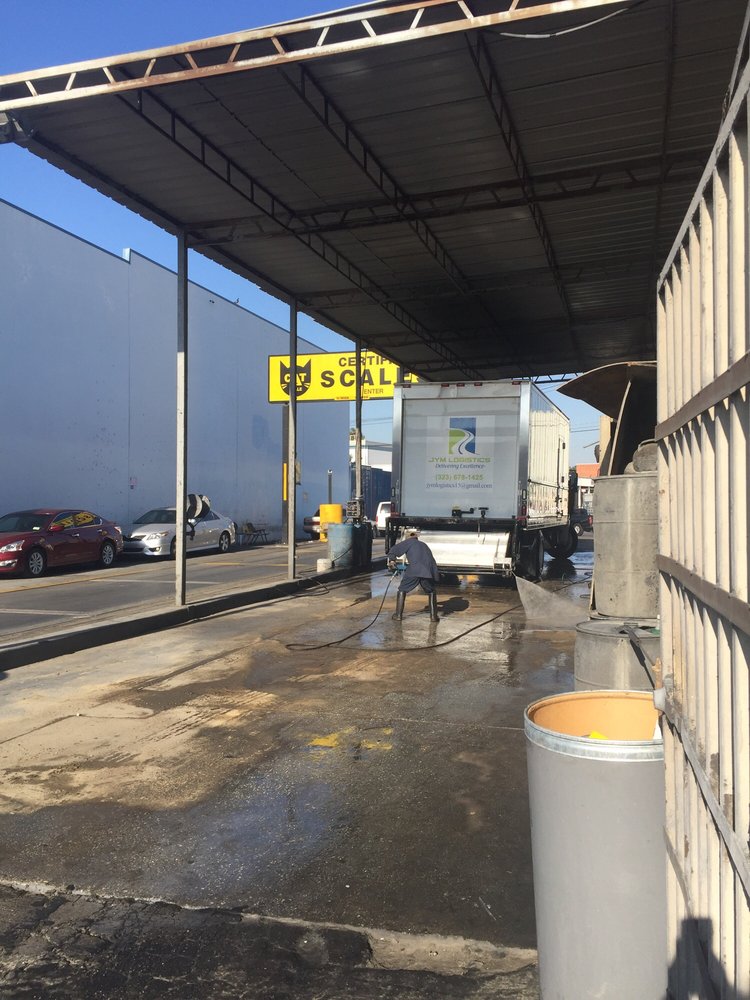 Bull's Truck Wash