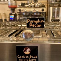 Crumbly Cafe & Bakery - 10/22/23