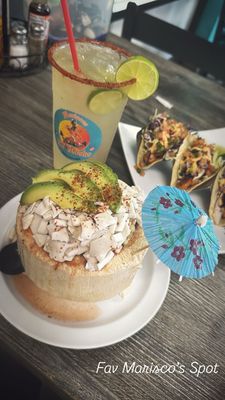 Mariscos El Wicho by null
